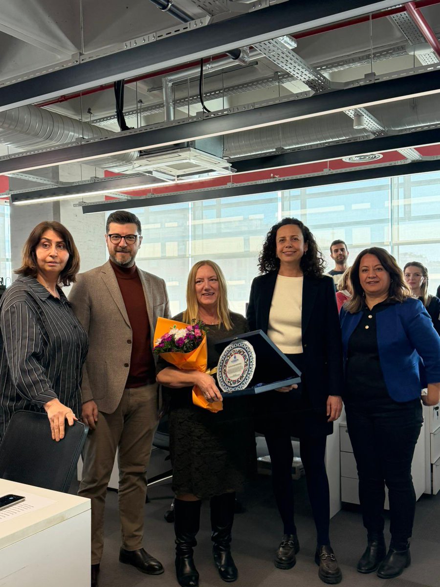 ibbproje's tweet photo. Daire Başkanlığımız Üstyapı Projeler Müdürlüğü’nde görev yapan inşaat mühendisi Berrak Demircioğlu’nu emekliliğe uğurladık.

Kente sunduğu değerli katkılar için teşekkür ediyor, yeni yaşamında sağlık ve mutluluk diliyoruz. https://t.co/NR4a7qWNCt