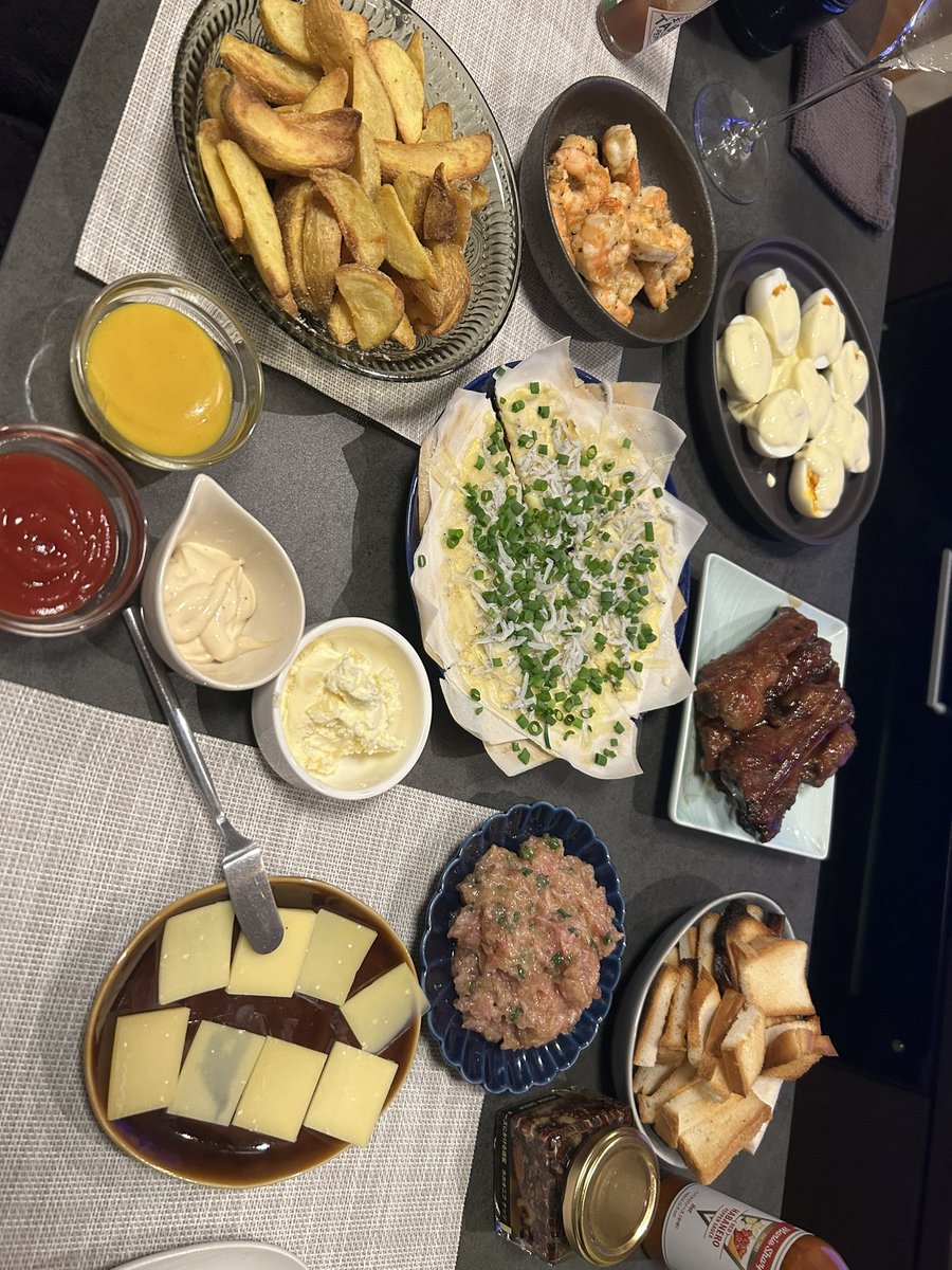 新))アミオ tweet media