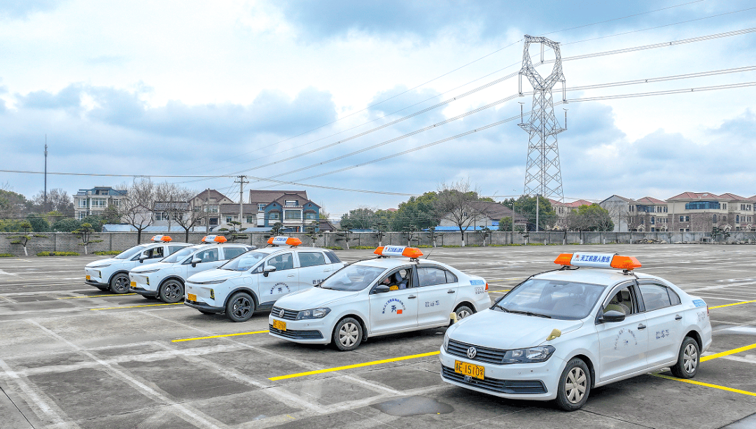 melanie rehmstedt tweet media