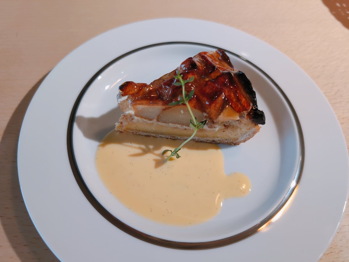 しいなさんと遊んできた✨
そば食べて間髪入れずにカレー食べてアップルパイ食べた🤗❤️‍🔥