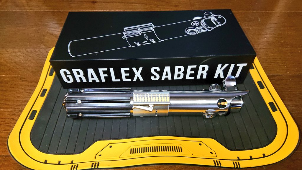 chong_tian80070's tweet photo. KRsabers Graflex EP7 購入！！！！
ジャンク品をSMP 鹿さんに再設定、ヒルトグリップ部の調整をして頂きました、どうもありがとうございました！ https://t.co/gHPk5zyBk3