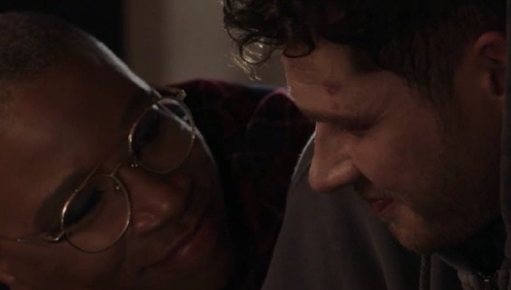 fazio nello spazio tweet media