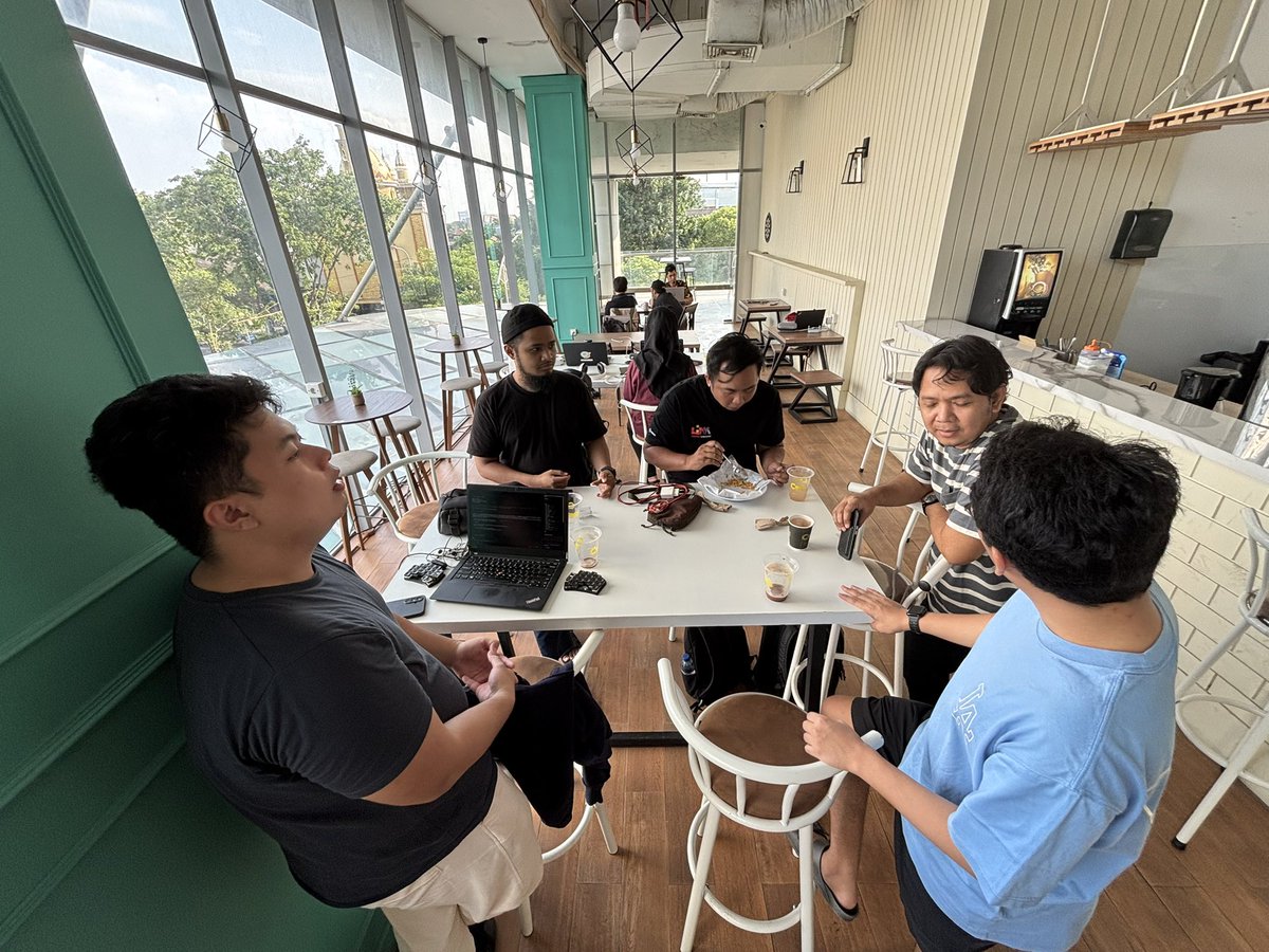 SM Iqbal / Ivo (same thing) tweet media