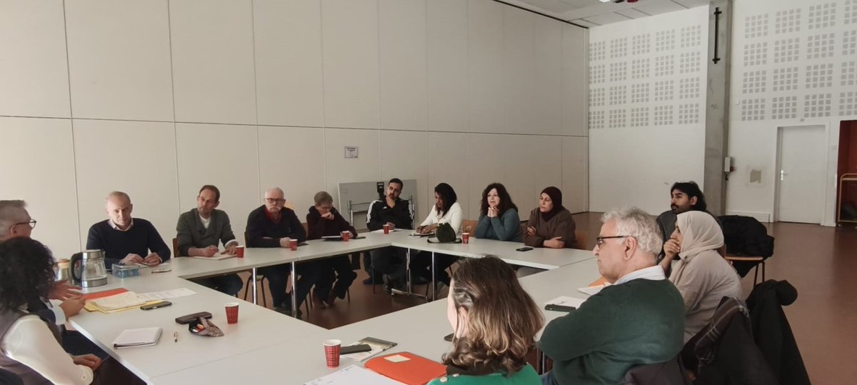 Prefet67's tweet image. #Association | 🤝Rencontre avec les partenaires du quartier de la Meinau

➡️ Ce jeudi, le préfet délégué pour l'égalité des chances, Pierre-Emmanuel Portheret a pu rencontrer et échanger avec les associations partenaires de la Meinau, quartier prioritaire de la politique de la