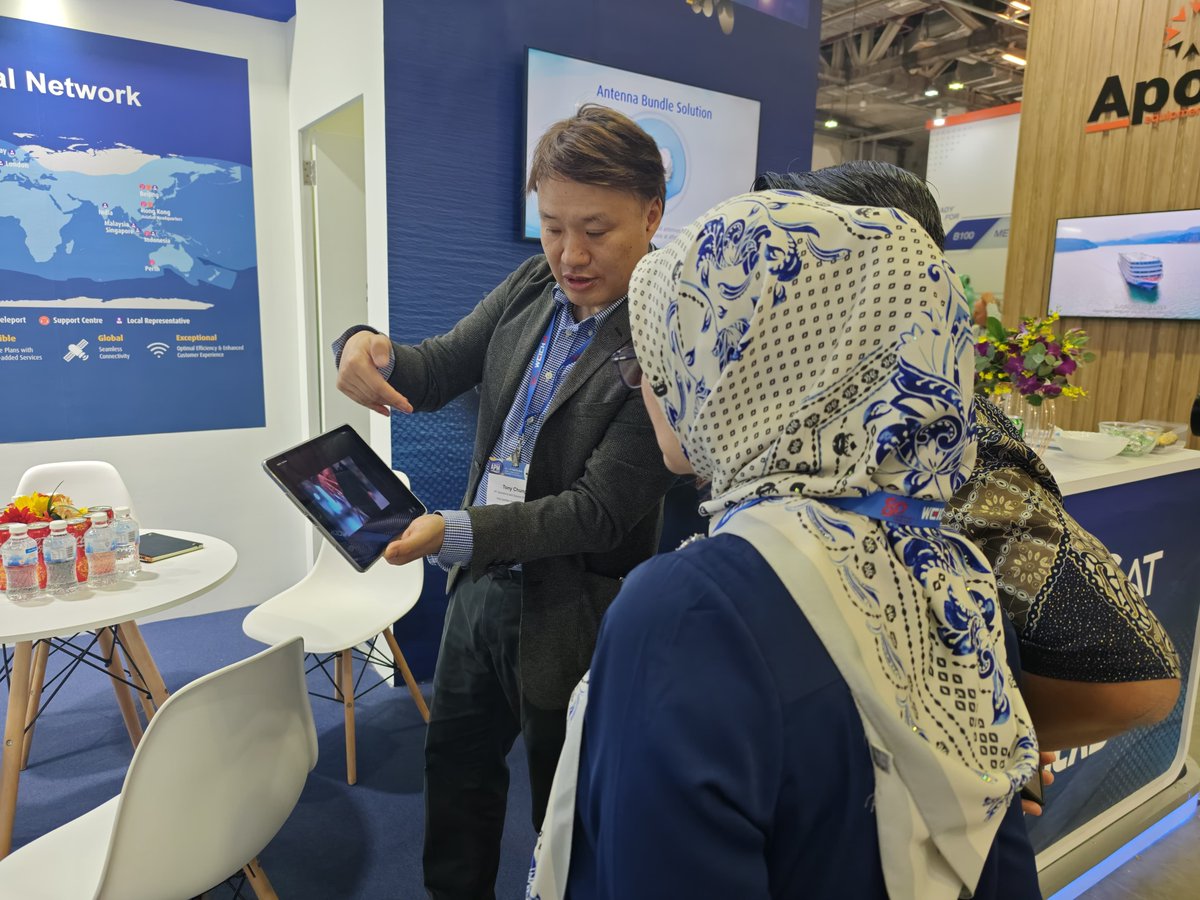 AsiaSat tweet media