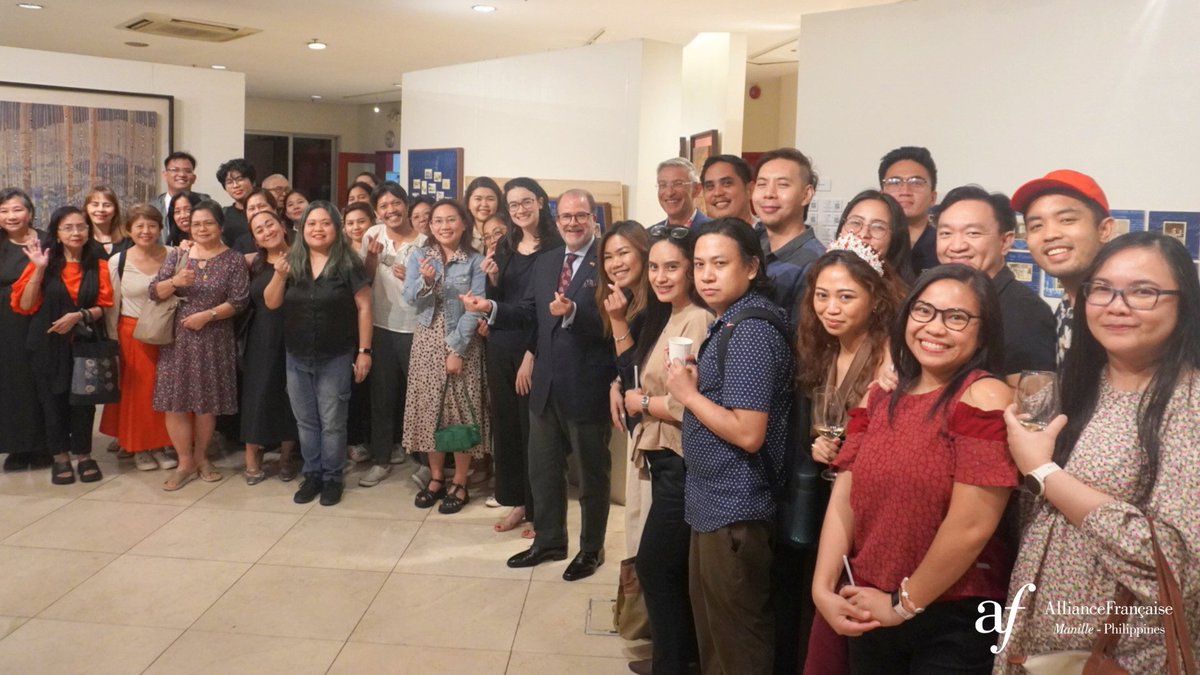 AFManille's tweet image. 𝗘𝗩𝗘𝗡𝗧 𝗥𝗘𝗖𝗔𝗣 | 𝗖𝗮𝗻𝗮𝗱𝗶𝗮𝗻 𝗙𝗶𝗹𝗺 𝗦𝗰𝗿𝗲𝗲𝗻𝗶𝗻𝗴 𝗼𝗳 𝗦𝗵𝗲𝗽𝗵𝗲𝗿𝗱𝘀  🇨🇦🐑

As part of the celebration of Francophonie Month, the Embassy of Canada to the Philippines hosted a film screening last March 25.

#AFManille  #FrancophonieMonth #FilmScreening