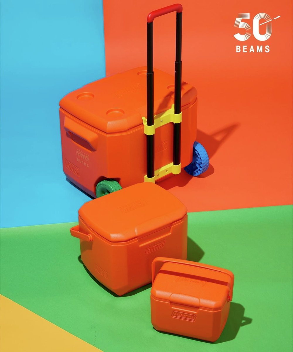 BEAMS_JP's tweet photo. 【予約受付中】目を引くカラーが魅力。〈Coleman × BEAMS〉別注コレクション！🔥✨

人気のリゾートチェアやクーラーボックスに加え、新たに別注した「ワンマイルチェア」にも注目です👀

アイテム一覧はこちらから🍊
🔗https://t.co/FmgE5S57Rp

@bPr_BEAMS_
#ビームス https://t.co/Nv53SZtoFz