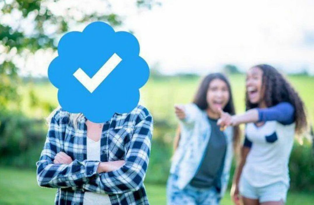 Predaking tweet media