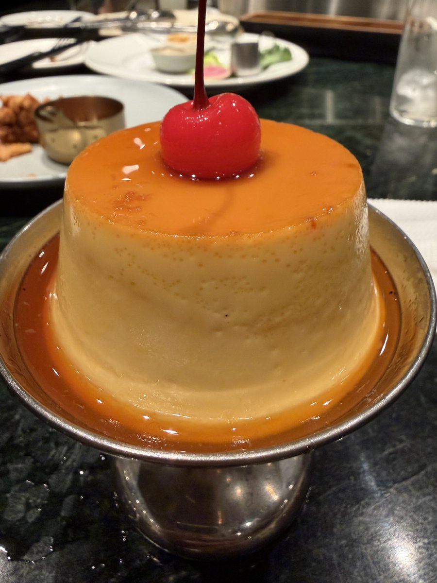 ばにら tweet media