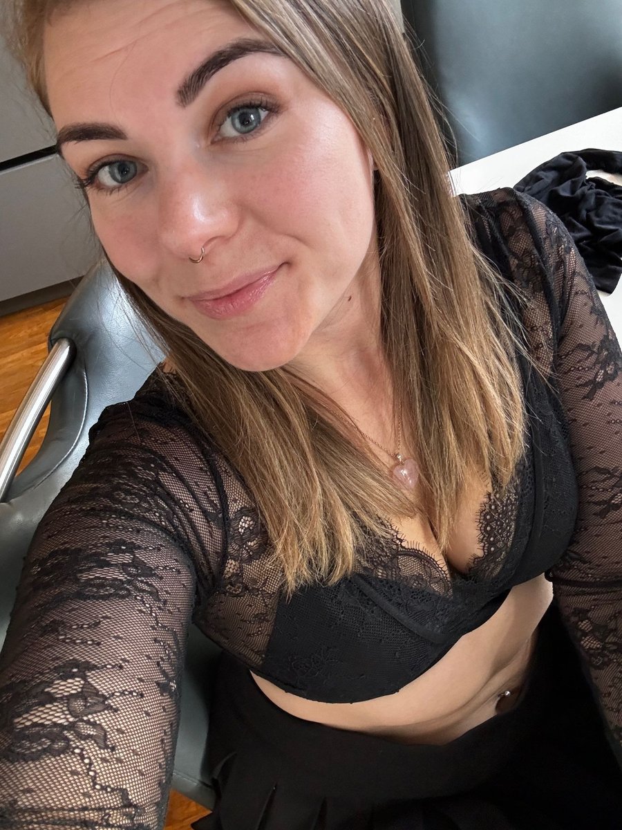 Soophie X tweet media