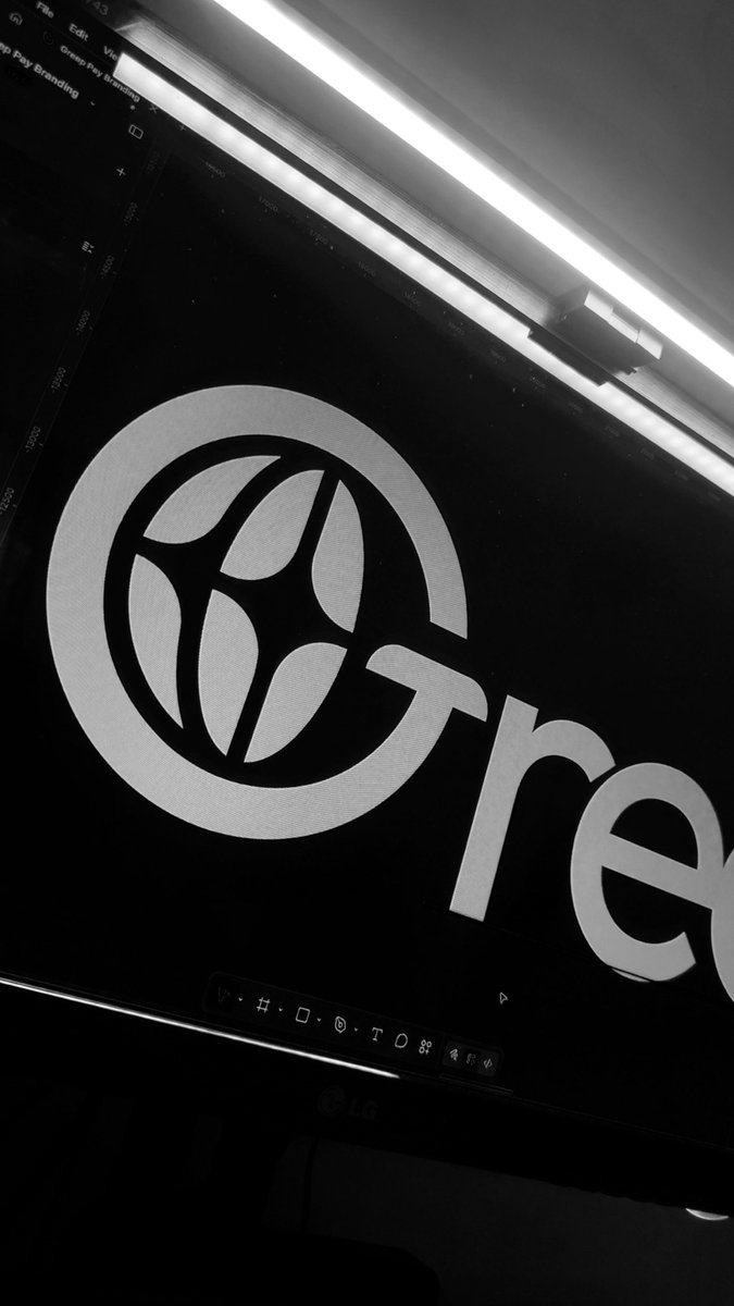 The Local Designer 👹 tweet media