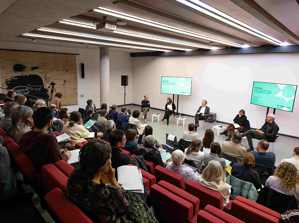 FMCmunicipis's tweet photo. Assistim a la presentació de l’informe ‘Les condicions laborals en els serveis externalitzats dels equipaments culturals públics de Catalunya’
L’informe evidencia les problemàtiques que han implicat la licitació de #contractes de serveis culturals en els treballadors i se centra en els factors que intervenen en el procés de contractació, els agents que hi participen i les propostes que puguin contribuir a la millora.
#cultura #municipis
👉https://t.co/uJkgAC64tE