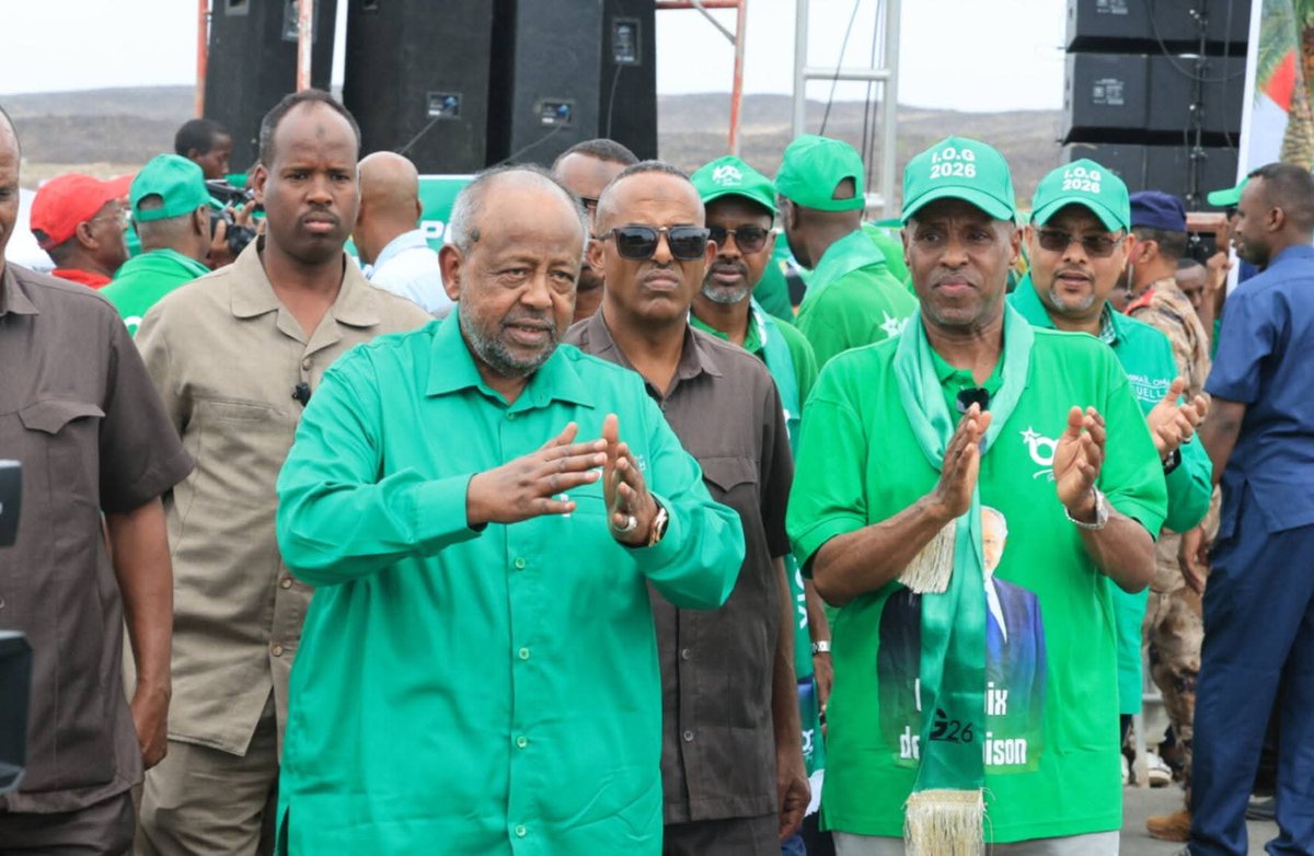 Vue sur Djibouti tweet media