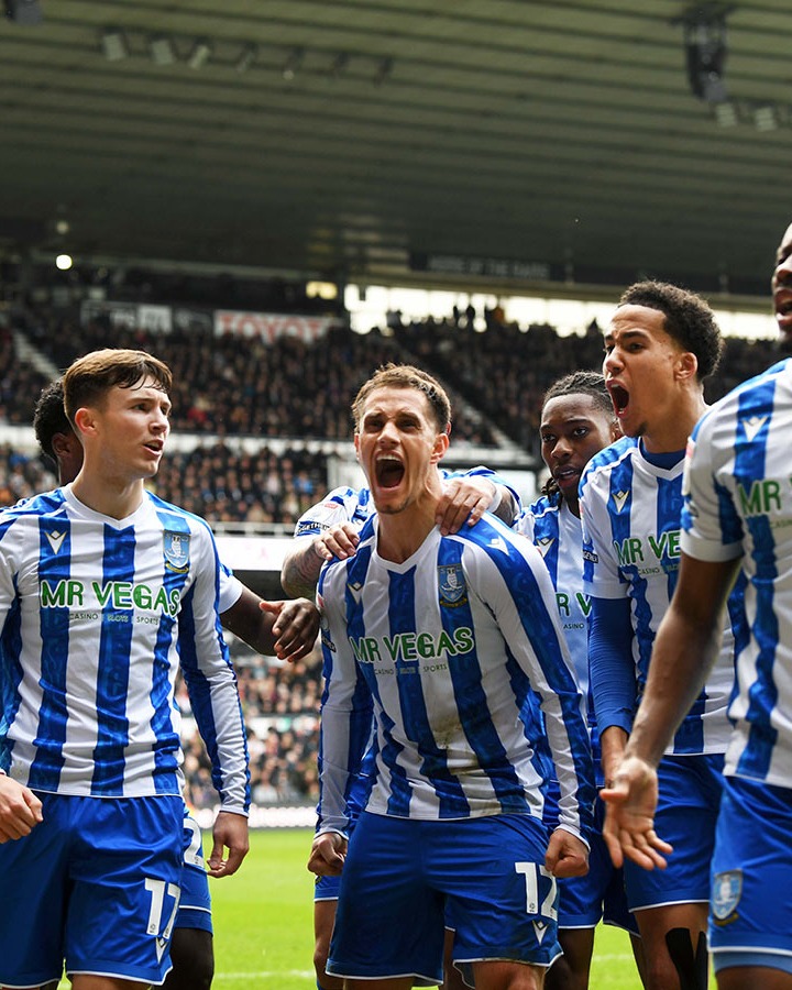 swfc's tweet photo. Jerry Yates has won the Owls Player of the Month vote for March, in association with @MrVegas_Casino 🦉

Congratulations, Jerry!