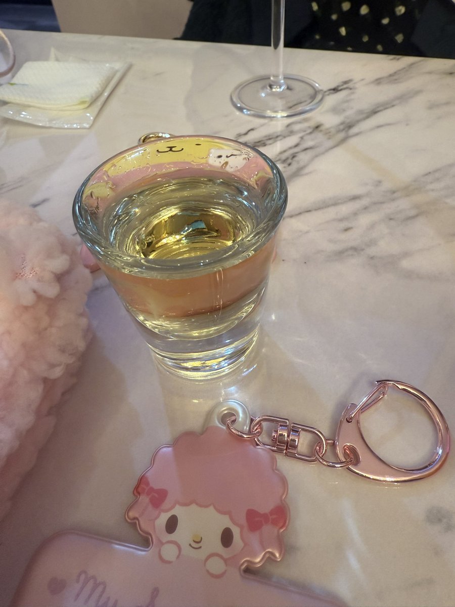 エイナ🦋👸26日BDカウントダウン tweet media