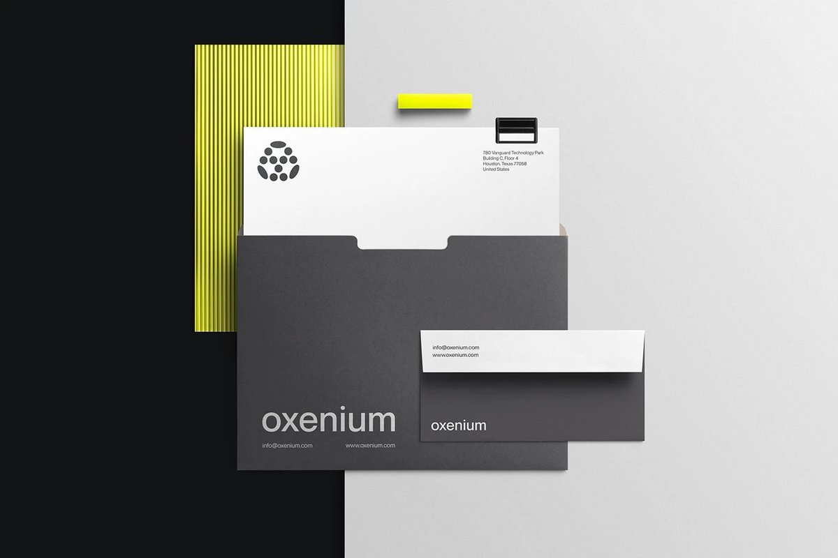 Mockup Cloud tweet media