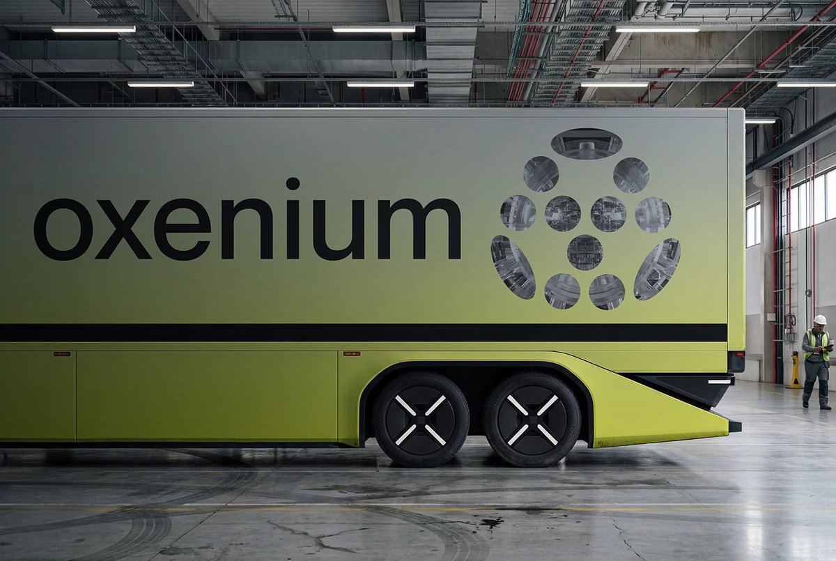 Mockup Cloud tweet media