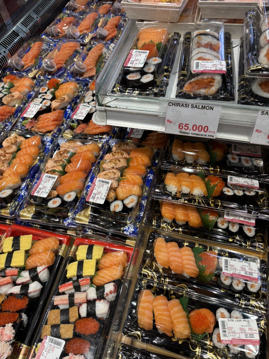 finding sushi กุ้ง🍣 tweet media