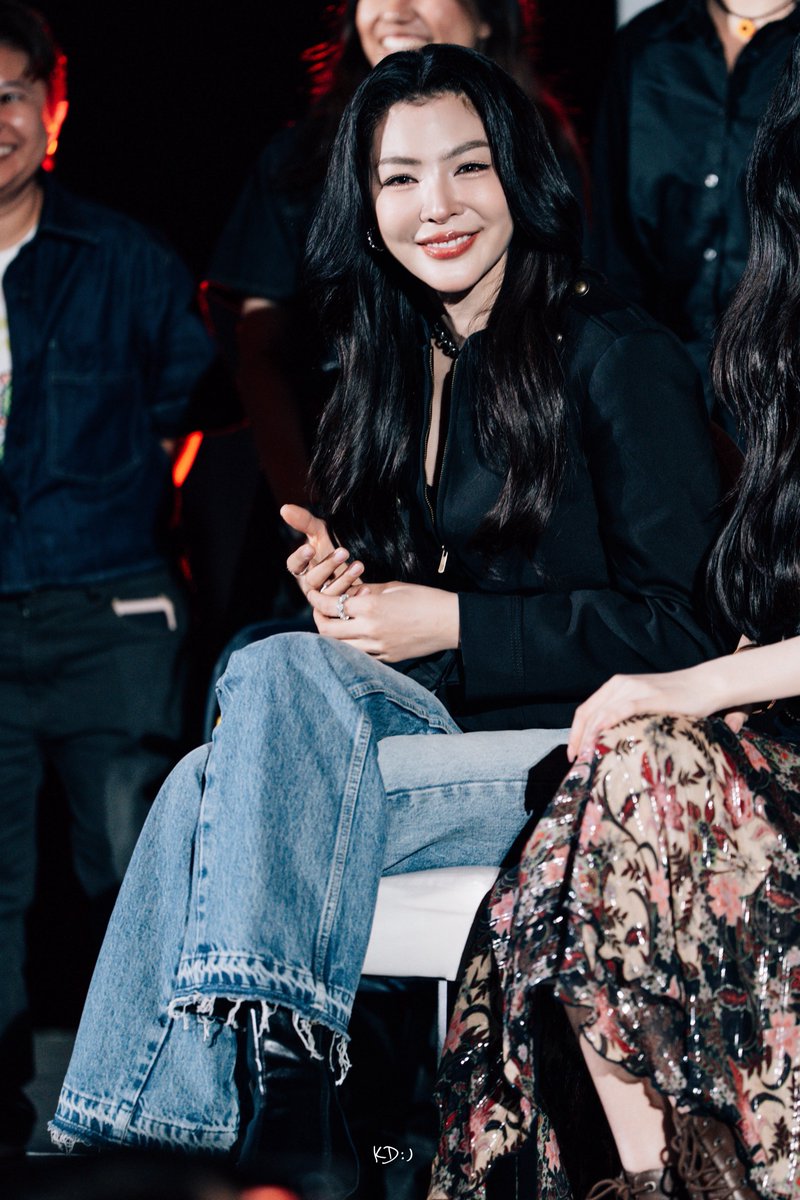 𝐾𝐷 ◡̈ tweet media