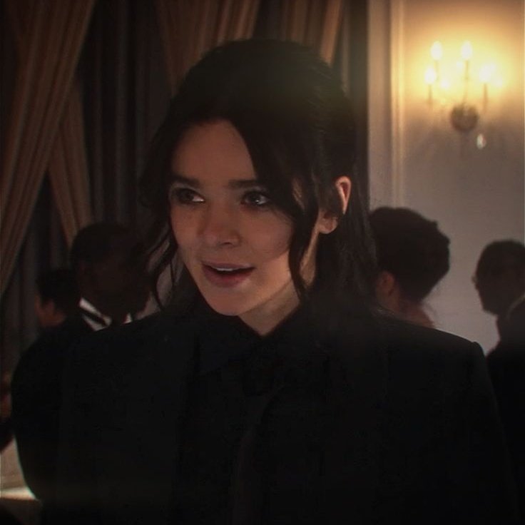 victoria hood ★ 卌 tweet media