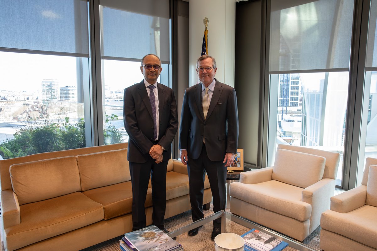 Ambassador Warren Stephens tweet media