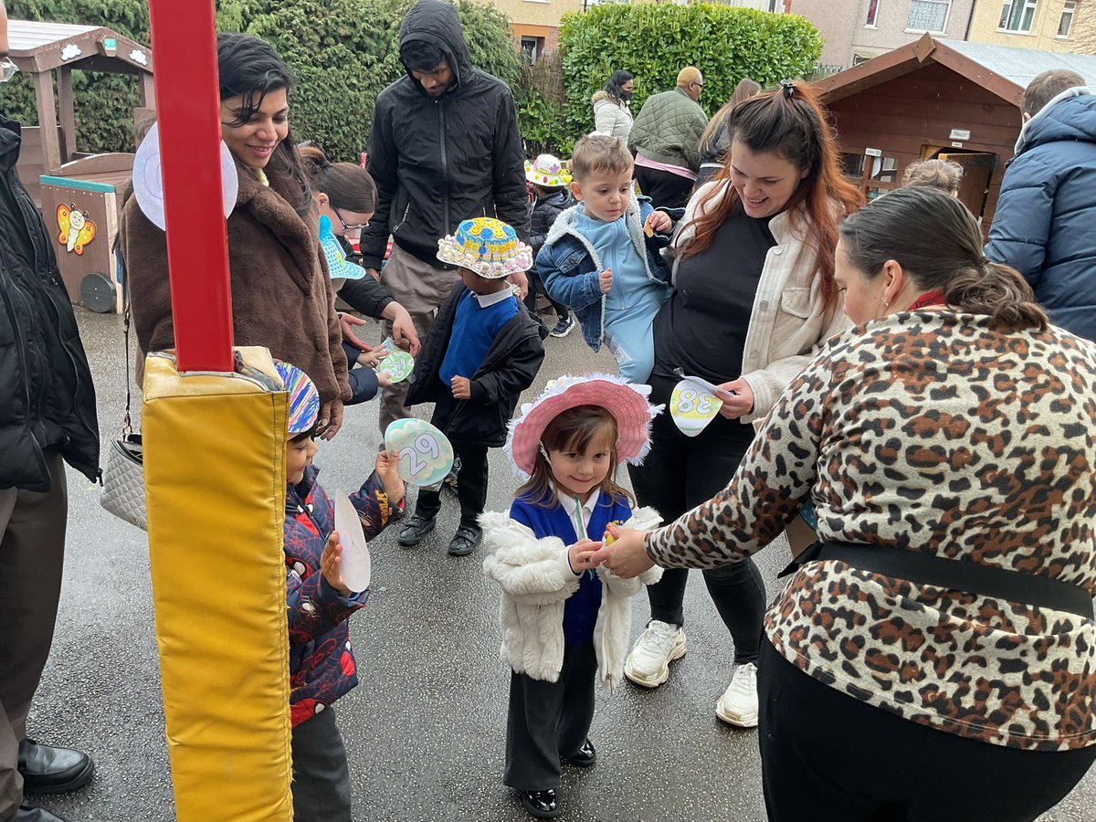 Hill Farm Primary tweet media