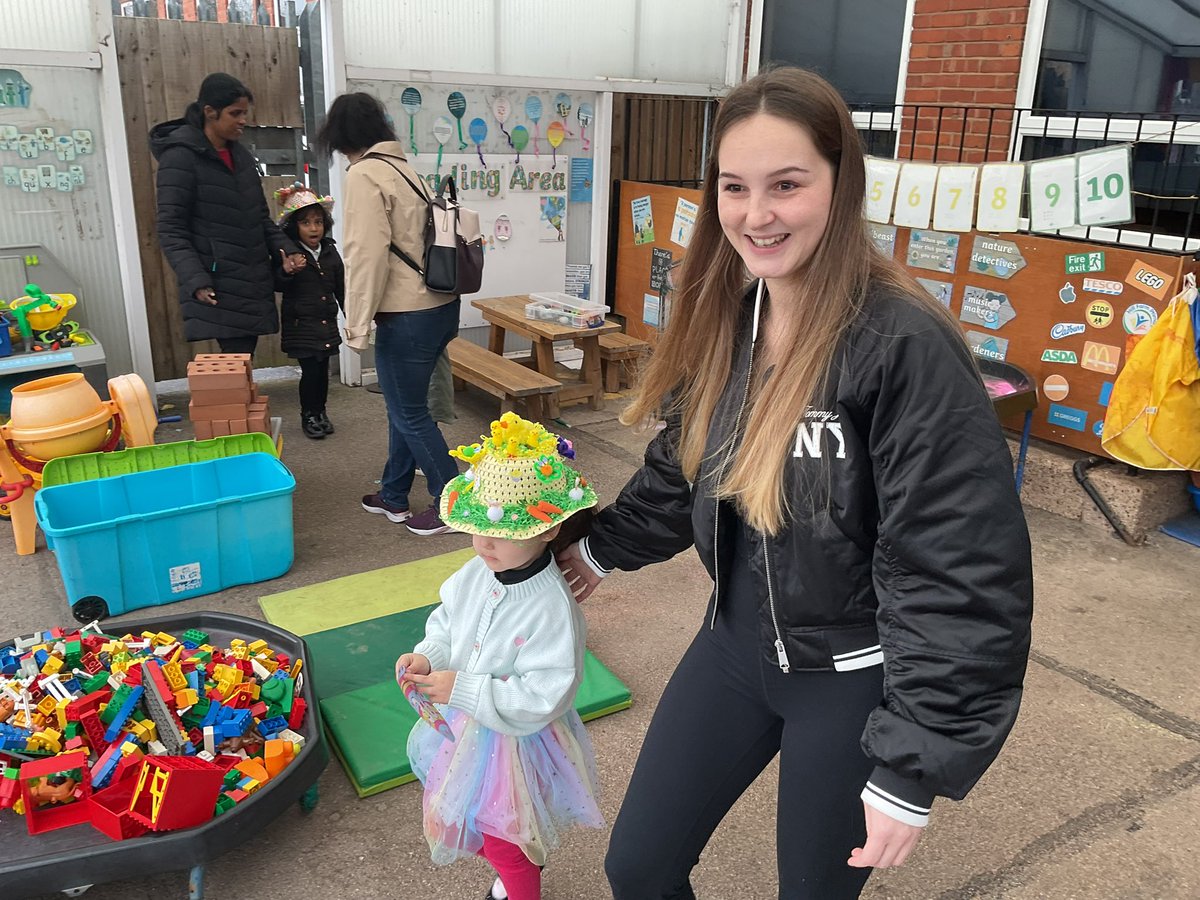 Hill Farm Primary tweet media