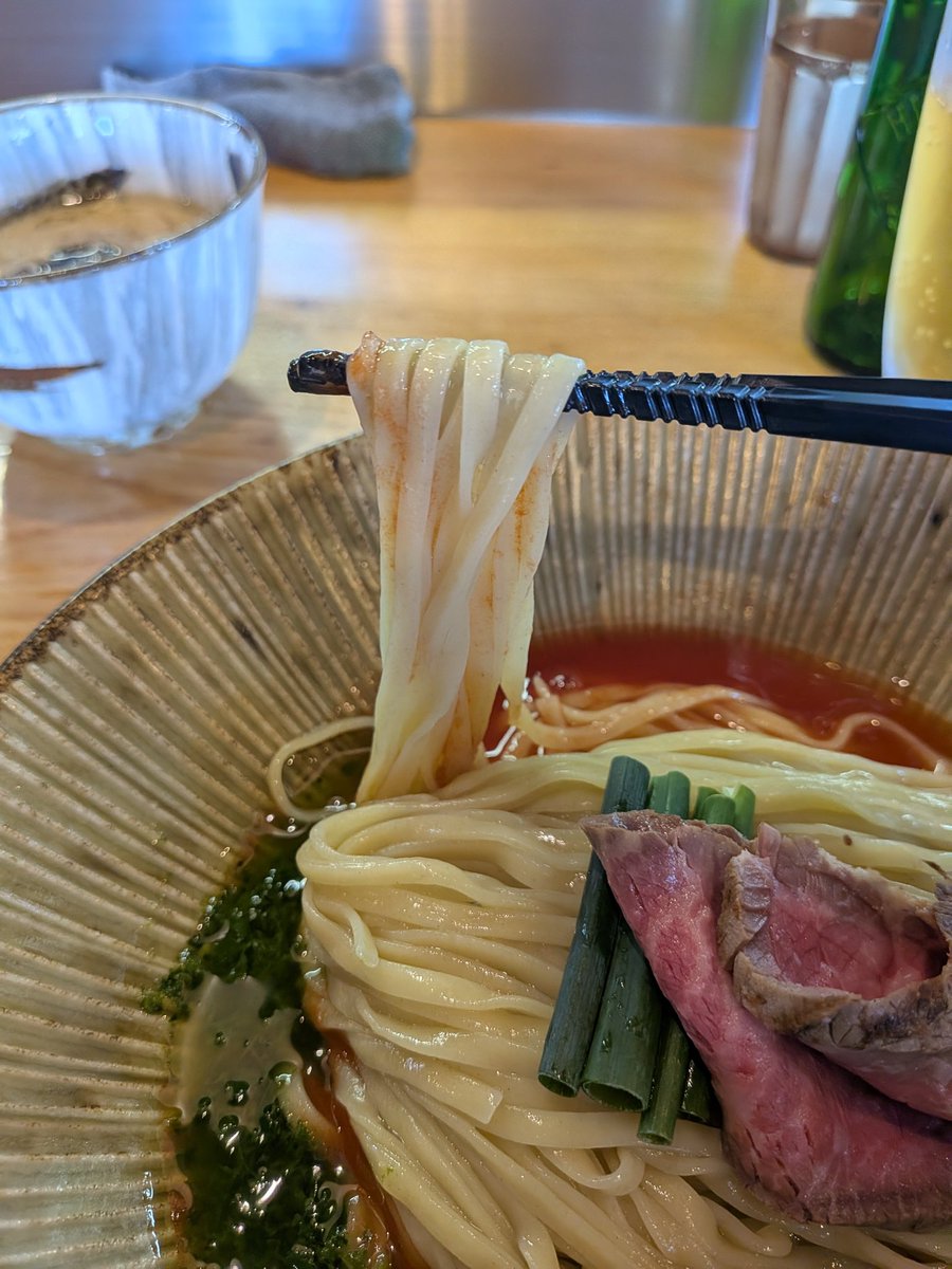 タキ タキ tweet media