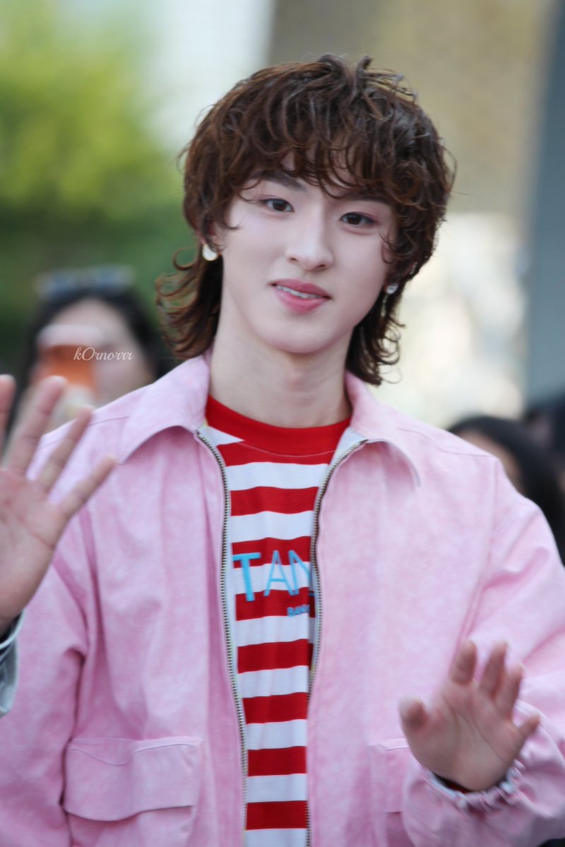 kOrnorr (กอนอ) tweet media