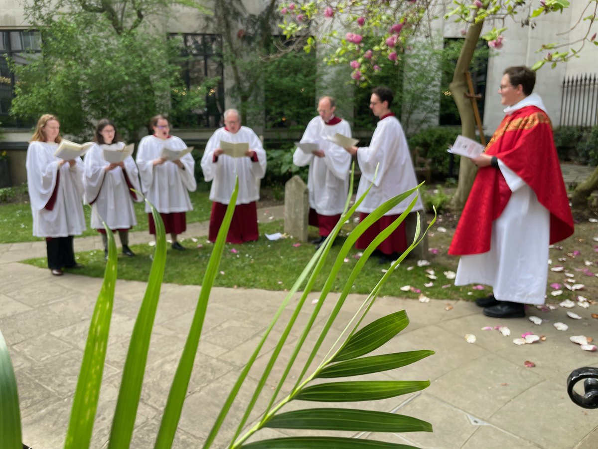 St Olave Hart Street tweet media