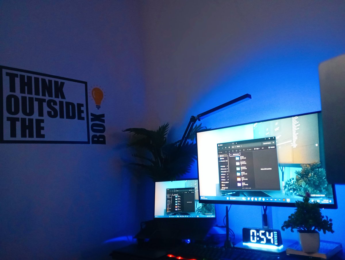 rex_armoo's tweet image. It was a long night for me🎥 🎨
We go again
#creativecommunity #design #videoediting