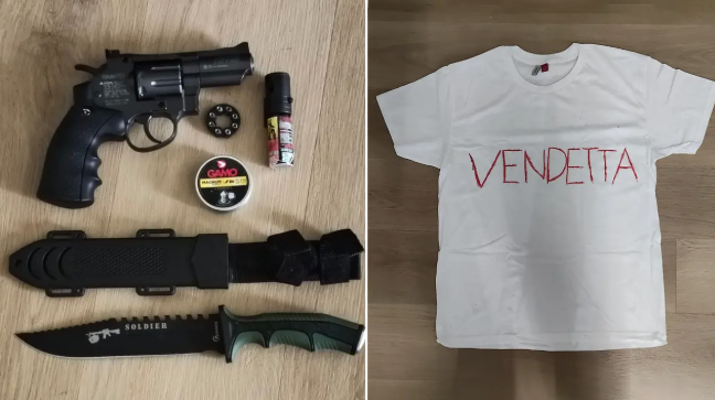 TracTerrorism's tweet image. Knife-Wielding Student Targets His #Teacher While Livestreaming the Attack on Social Media, Trescore Balneario, #Bergamo Province, #Lombardy Region, Northern #Italy 
trackingterrorism.org/chatter/knife-…