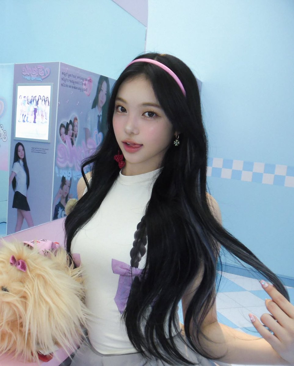 Sweetelle, tweet media