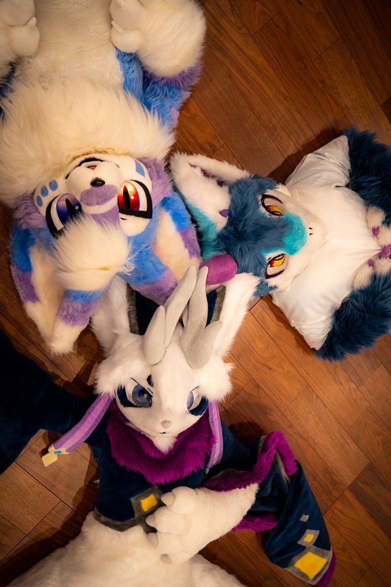 六連星スバル tweet media