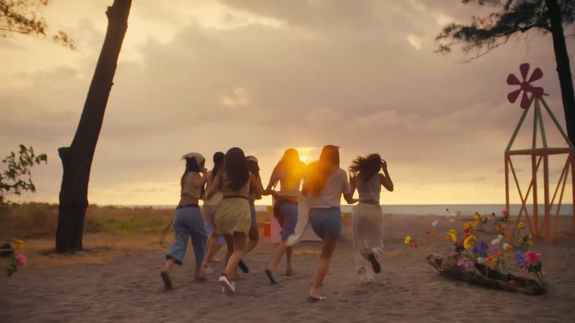 ًmimi 🎡 tweet media