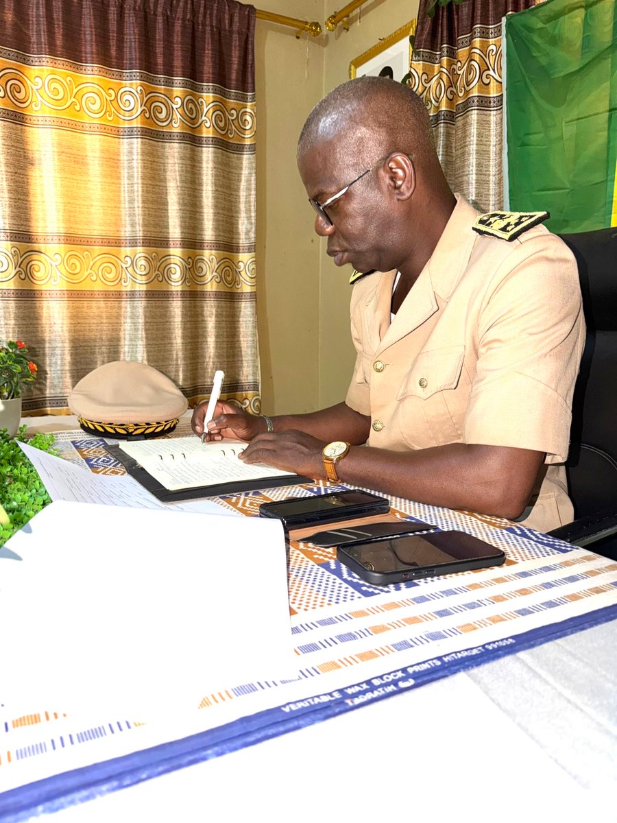 Senelecofficiel's tweet photo. En prélude au Daaka de Médina Gounass (18–28 avril 2026), le Gouverneur de Kolda a réuni le CRD pour préparer cet événement majeur.
La Délégation régionale Sud de Senelec a présenté les actions réalisées.
#Daaka2026 #Senelec #ServicePublic #Engagement #Kolda https://t.co/nRKRfSFupw