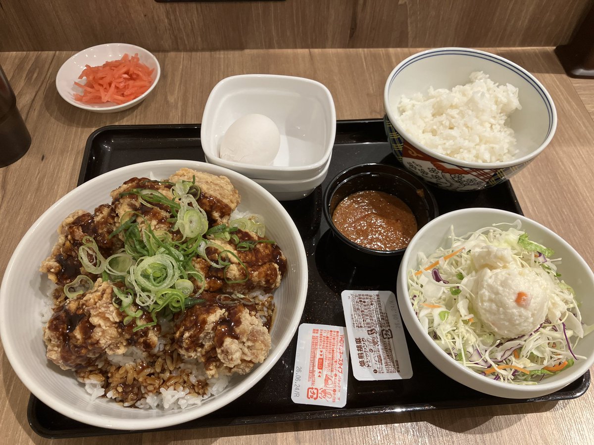 焼きレタス tweet media