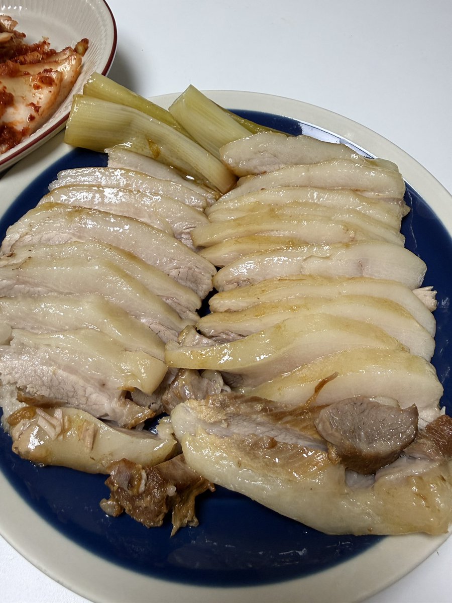 ๋๊ผฌ๋ tweet media