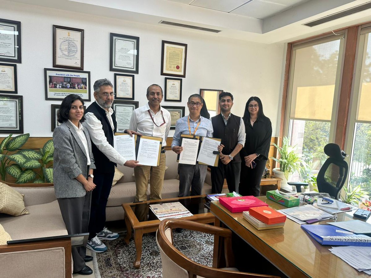 Razorpay tweet media