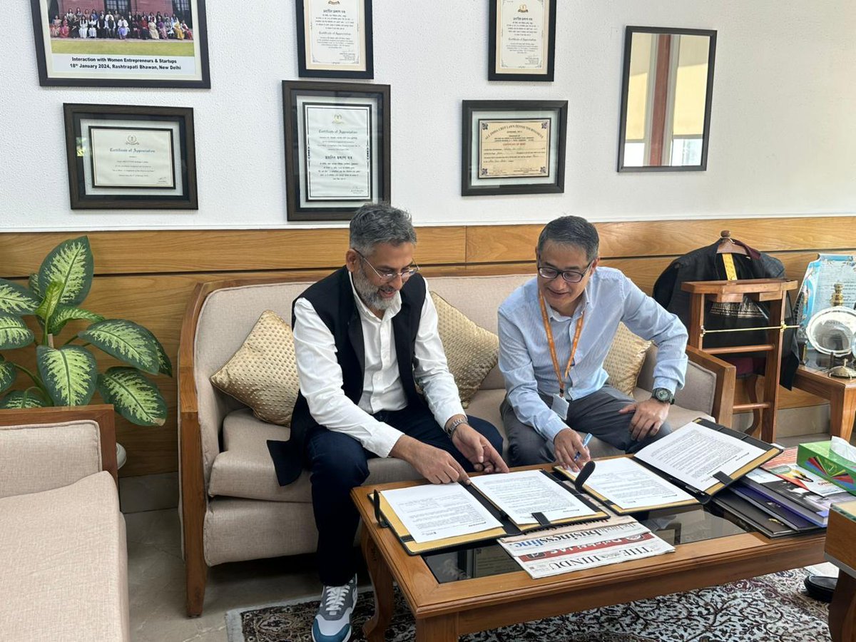 Razorpay tweet media