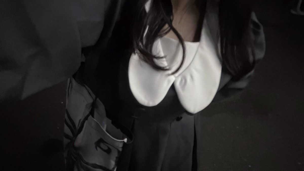 O11226_'s tweet photo. 背は低いですが、ワンピースはとても可愛い。 https://t.co/ej3PSVoAZb