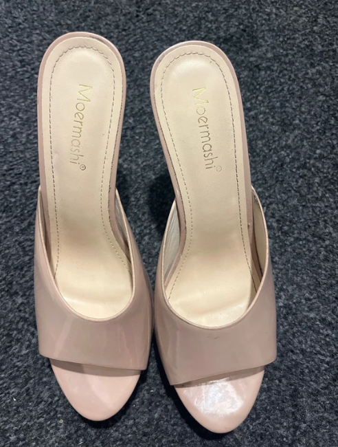 YorkTrany's tweet photo. just bought these for the summer - do you like them? https://t.co/wVn55s0W5G