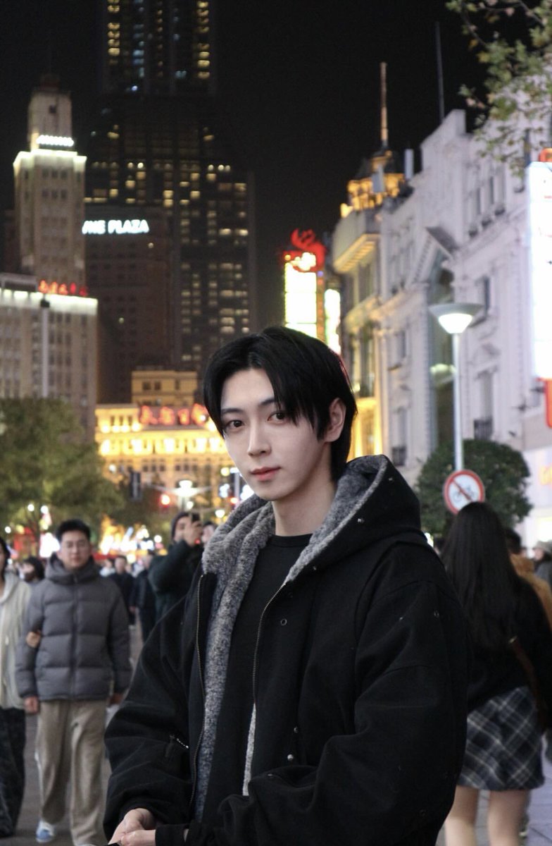 OnlyOneOfFr's tweet photo. 📸 | 26.03.26 — [INSTAGRAM]

[#Jisung] 49. Shanghai 👀

#OnlyOneOf #온리원오브
 
-------------
© @.q4oll7
🇨🇵 @OnlyOneOfFr > #Zetpis
https://t.co/0iUpXULkdV