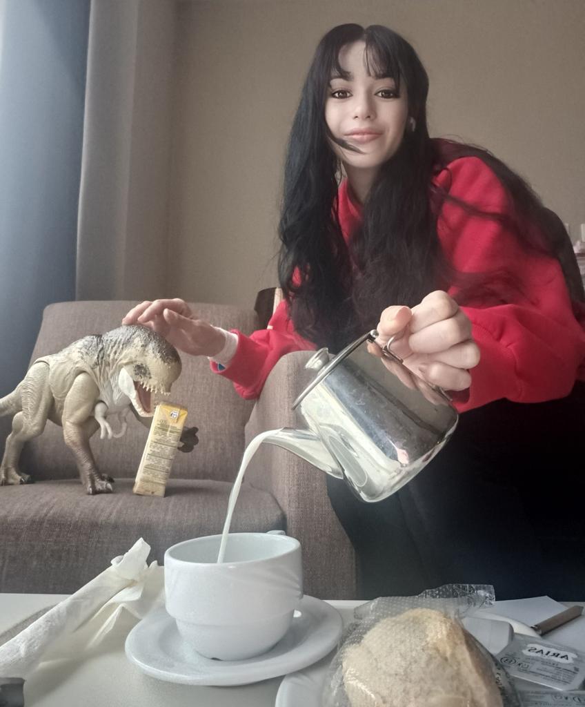 Ana_LaPatata tweet media