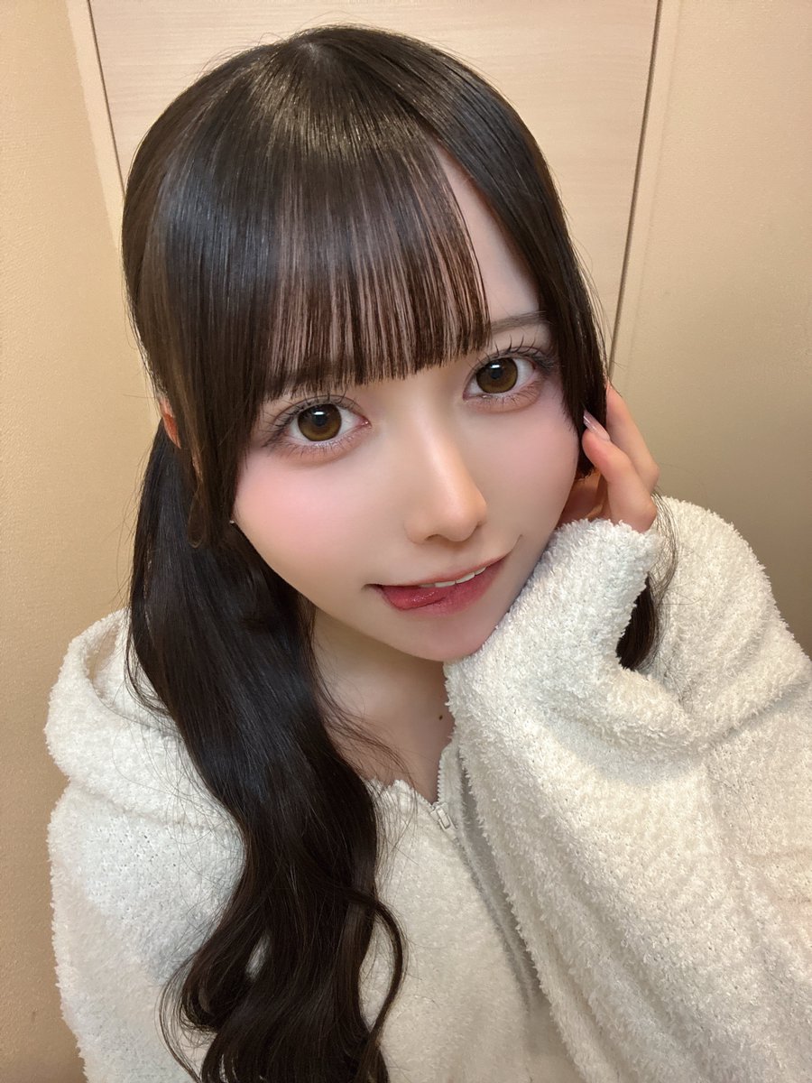 成瀬なる tweet media