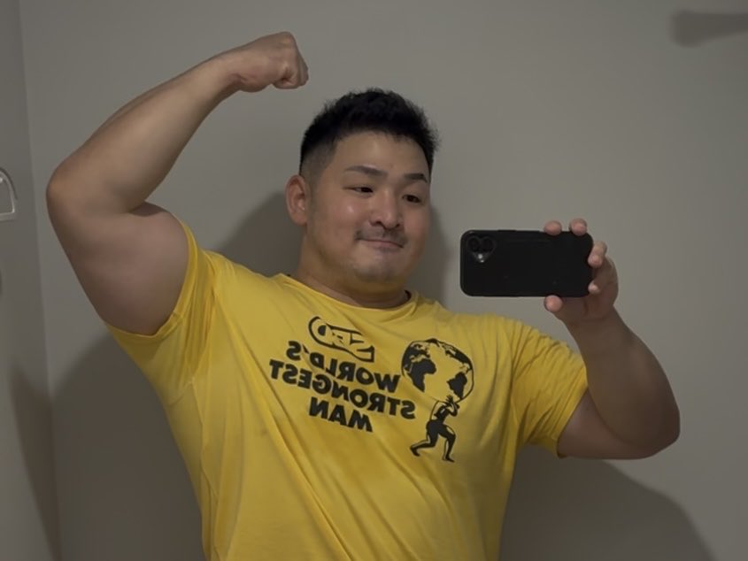 けんすけ tweet media