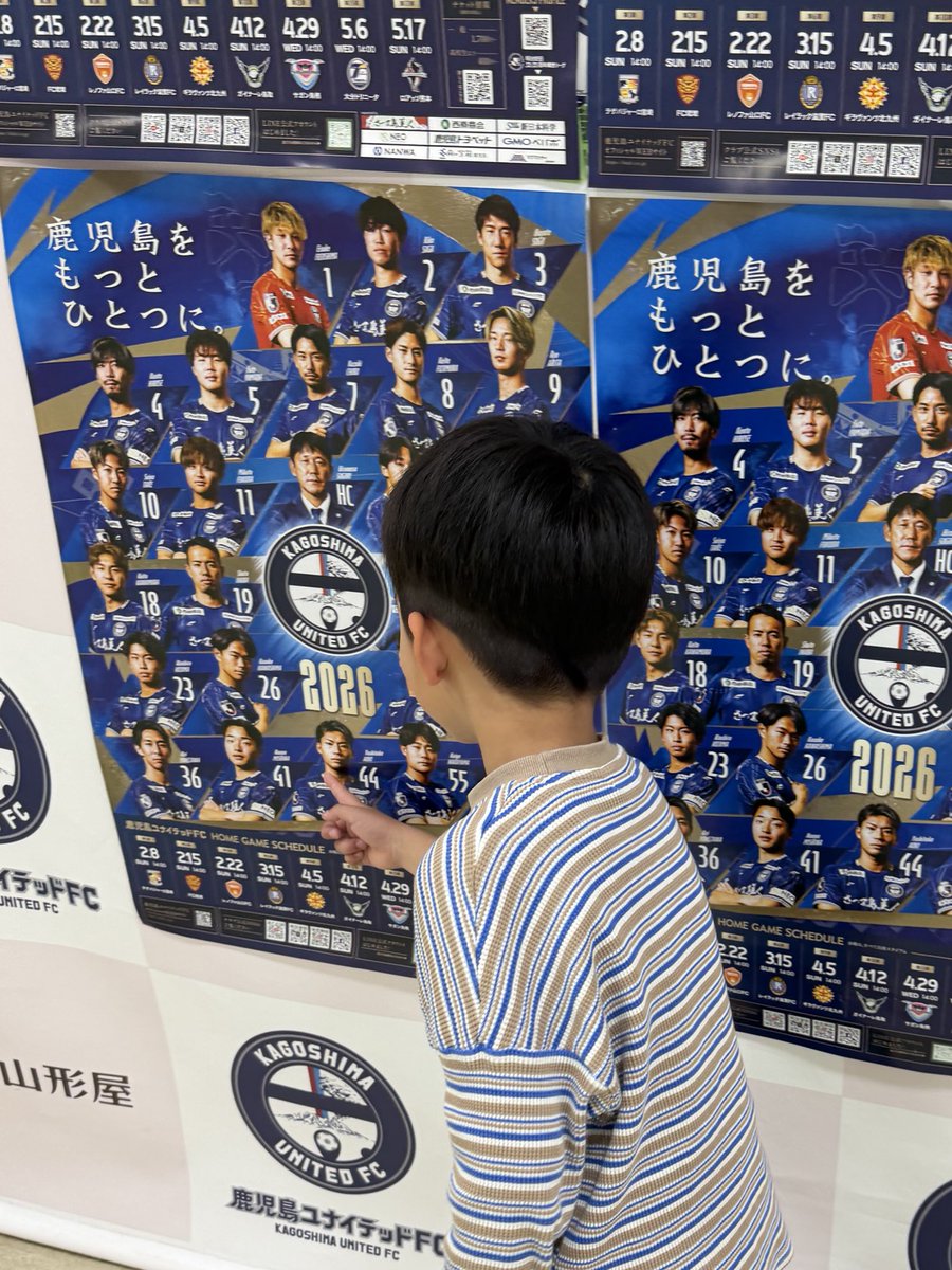 rankufc36's tweet photo. 甥っ子と山形屋に
ランドセルを見に👀💙
次、年長さんだけど
ラン活って早いんだね！

背負いやすくて、肩から滑りにくかったり
いろいろ工夫されててよかった✨
新幹線とかのモデルも見せたけど
やっぱり、コレが良かったみたい💙！

こんなにも、好きになってくれて嬉しい💙⚽️ https://t.co/LDkAmgupaU