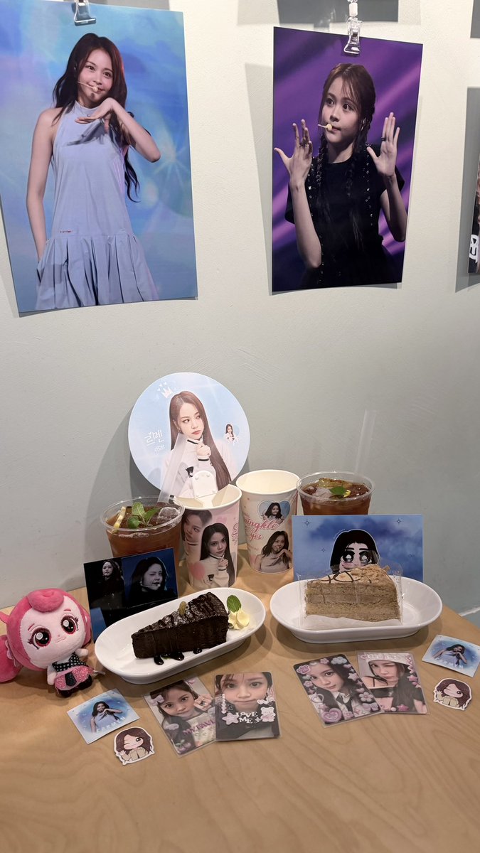 𝜗𝜚 tweet media