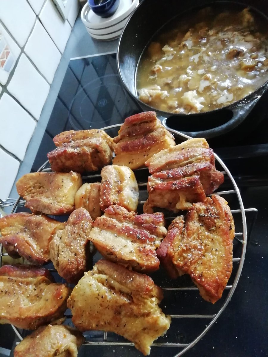 Claire Langoulant - Royaliste Légitimiste tweet media