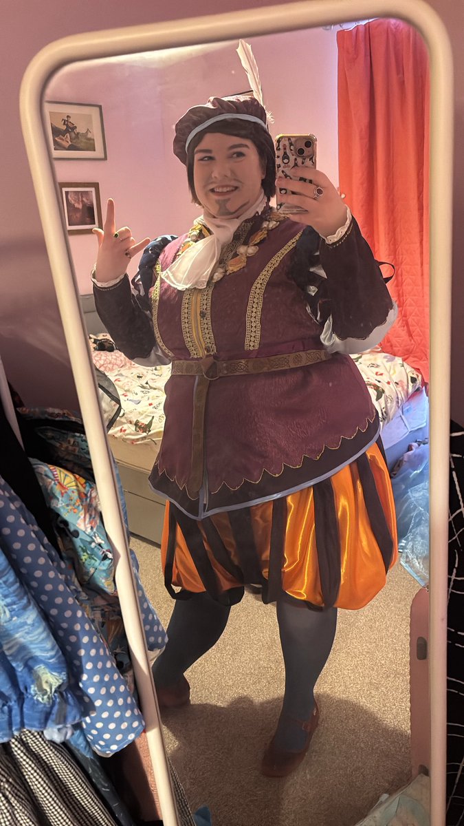 kirkwallcosplay's tweet photo. INSANE NEW GENDER JUST DROPPED I FEEL AMAZING
#DHBirmingham #DreamHack #DandelionCosplay #WitcherCosplay #JaskierCosplay https://t.co/3if3uJiK8S